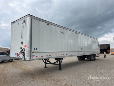 2017 Vanguard 53 ft x 102 in T/A Remolque de furgoneta