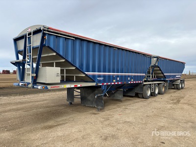 2021 Doepker Super B-Train Grain Trailer