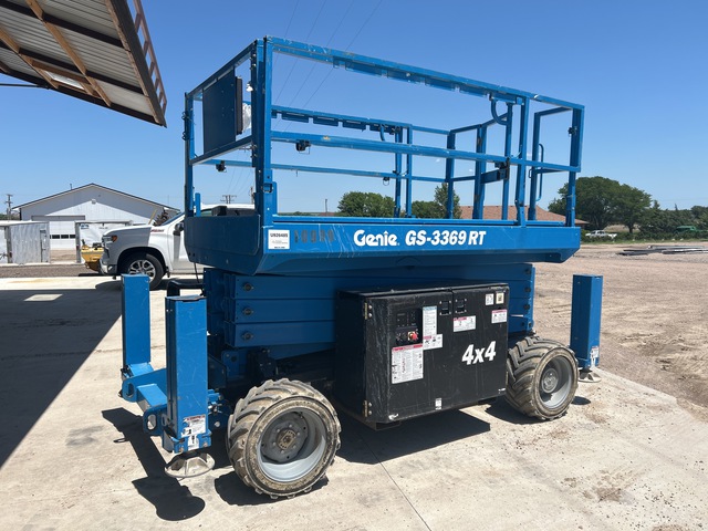 2015 Genie GS-3369RT Dual Fuel 4x4 Scissor Lift 2015 Genie GS-3369RT Dual Fuel 4x4 Scissor Lift