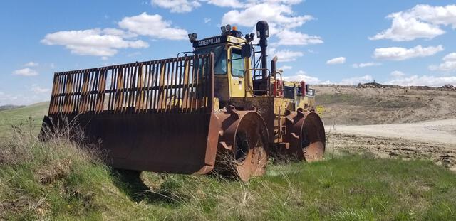 Cat 836 Landfill Compactor