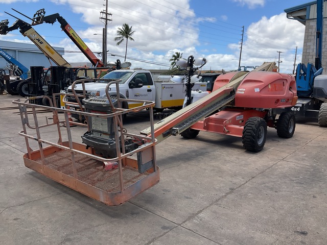 2006 JLG 400S