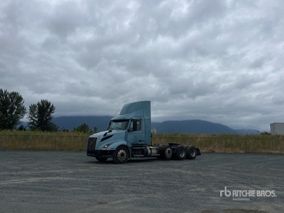 2019 Volvo VNL64T 8x4 Day Cab Truck Tractor