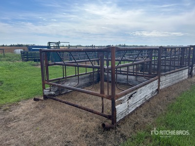 Square Bale Feeder 8 ft x 8 ft Livestock Feeder