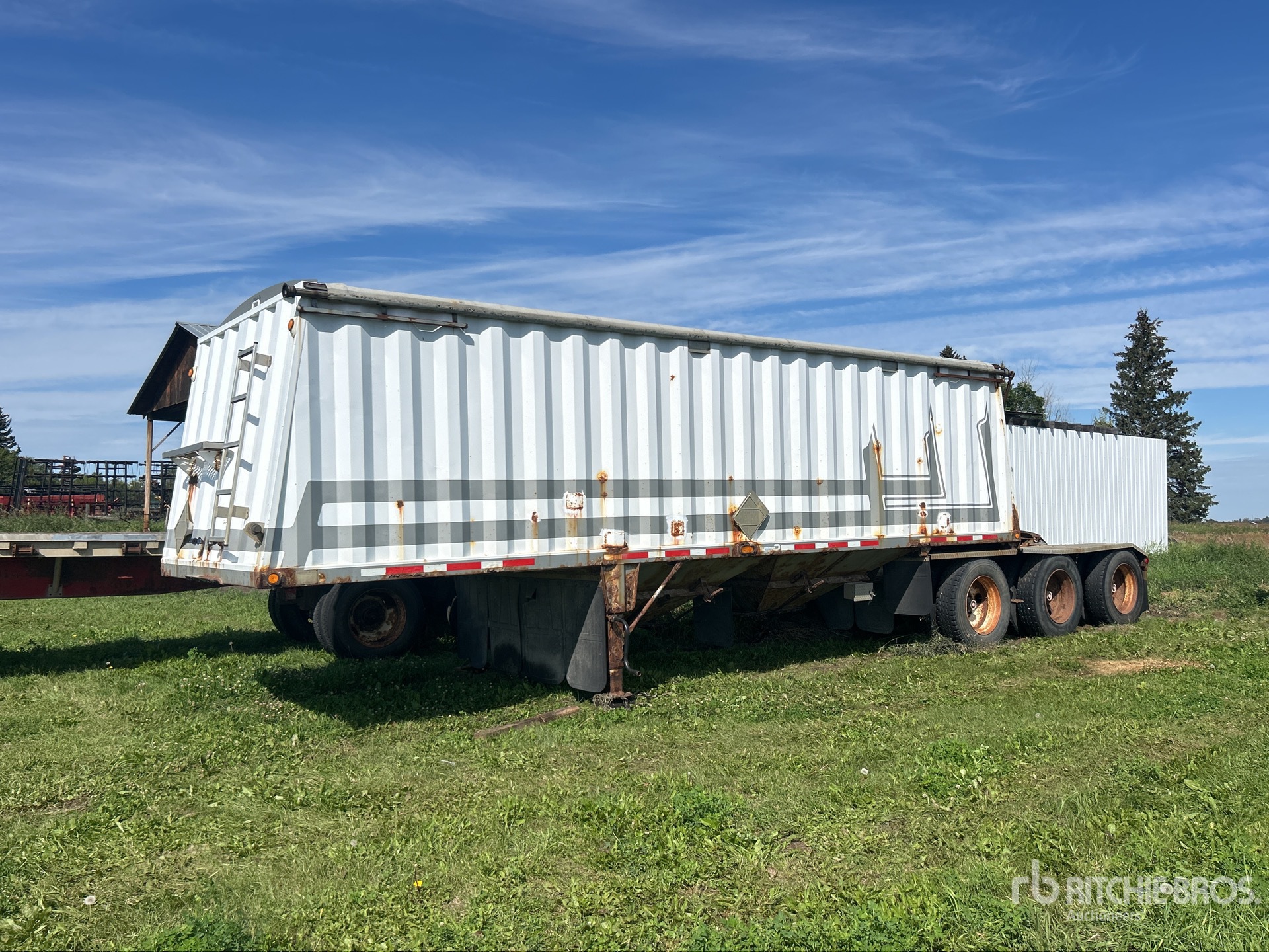 1998 Doepker 27 ft Tri/A Super B-Train Lead Belly Dump Grain Trailer