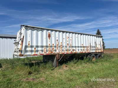 1998 Doepker 31 ft T/A Super B-Train Pup Belly Dump Grain Trailer
