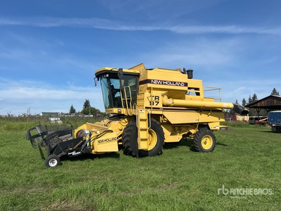 New Holland TR97 Combine Harvester