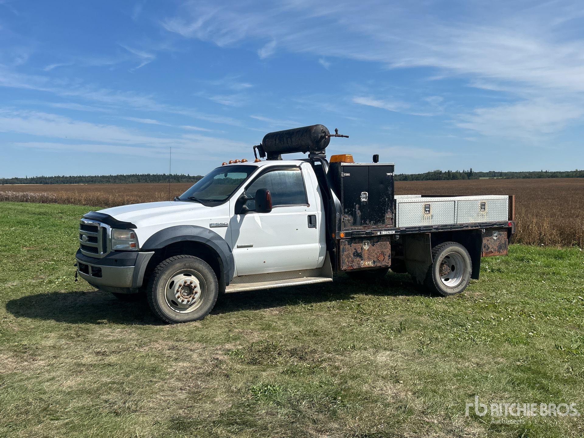 2007 Ford F-550 XLT 4x4 Crew Cab Pick Up