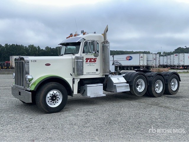 2000 Peterbilt 379 2000 Peterbilt 379 8X4 Tri/A Day Cab Truck Tractor