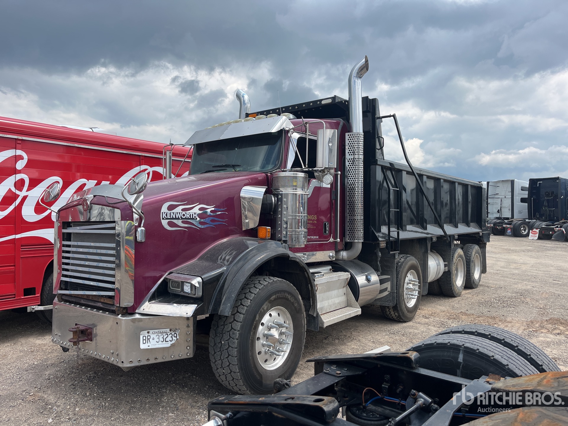 2018 Kenworth T800 8x4 Tri/A Dump Truck