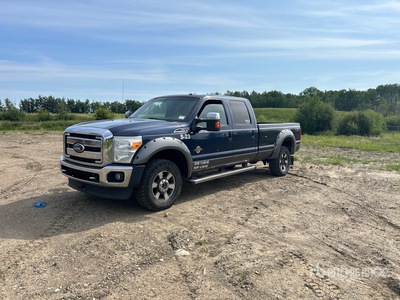 2011 Ford F-350 Lariat 4x4 Crew Cab Pickup
