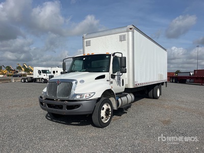 2019 International MV607 4x2 Furgoneta caja cerrada