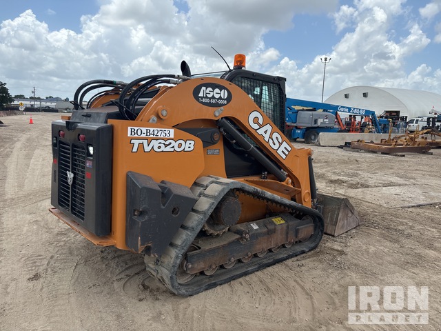 MINI CARGADOR SOBRE ORUGAS 2023 CASE TV620B