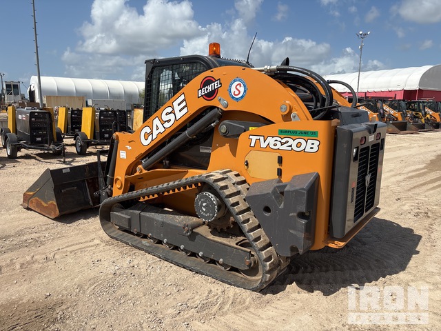 MINI CARGADOR SOBRE ORUGAS 2022 CASE TV620B