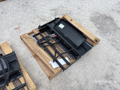 2025 GIYI GY-CYHC 30 in Mini Skid Steer Forks (Unused)