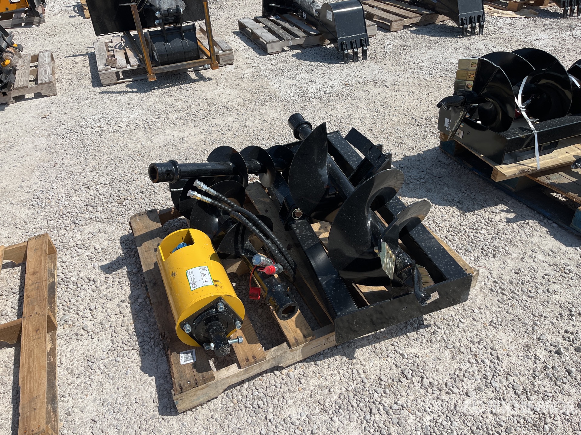2025 GIYI Alloy Skid Steer Auger - Fits SKID STEER (Unused)