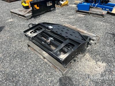 2025 GIYI 60 in Side Shift Skid Steer Forks (Unused)