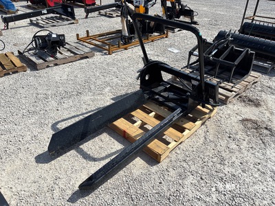 2025 GIYI GY-HCF57 Horizontal Clamp Skid Steer Forks (Unused)