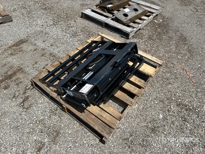 2025 GIYI GY-CYHC 29 in Mini Side Shift Skid Steer Forks (Unused)