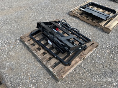 2025 GIYI GY-CYHC 29 in Mini Skid Steer Forks (Unused)