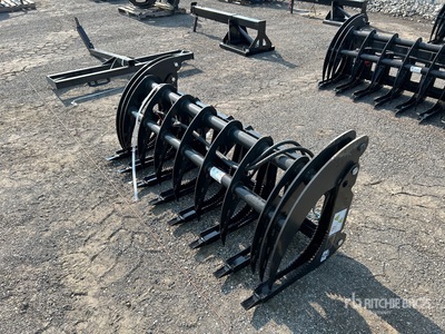 2025 GIYI GY-CLG72C 72 in Skid Steer Root Rake (Unused)