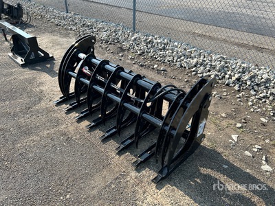 2025 GIYI GY-CLG72C 72 in Skid Steer Root Rake (Unused)