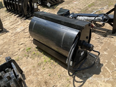 2025 GIYI GY-VR39 40 in Mini Mini Skid Steer Vibratory Roller (Unused)