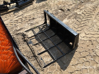 2025 GIYI GY-GD47 48 in Skid Steer Landplane (Unused)
