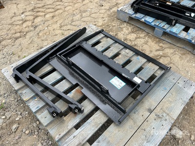 2025 GIYI GY-FK 30 in Skid Steer Forks (Unused)