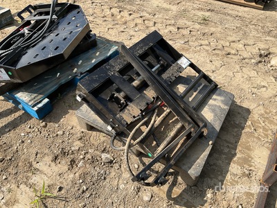 2025 GIYI GY-CYHC Mini Side Shift Skid Steer Forks (Unused)