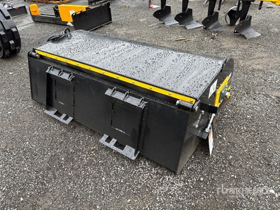 2025 GIYI GY-BS72B 72 in Skid Steer Sweeper (Unused)