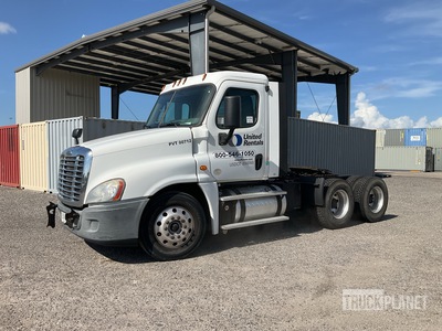 2016 Freightliner Cascadia 6x4 Ciągnik siodłowy T/A z kabiną sypialną
