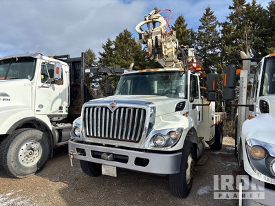 2014 Terex Commander C4047 on 2015 International 7400 SBA 4x2 Digger Derrick Truck