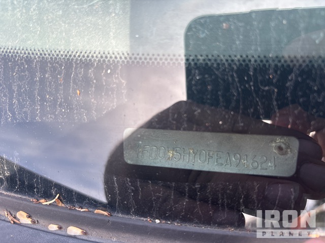 GRúA ARTICULADA 2015 FORD HIAB 3747 LB