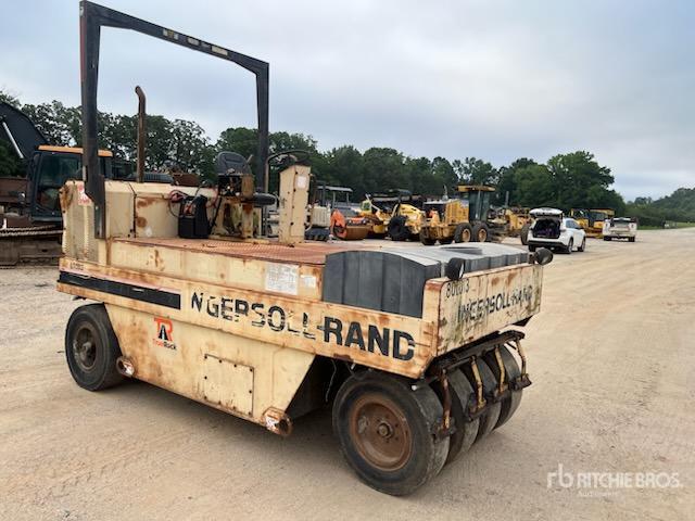 COMPACTADOR NEUMáTICO INGERSOLL RAND PT125R