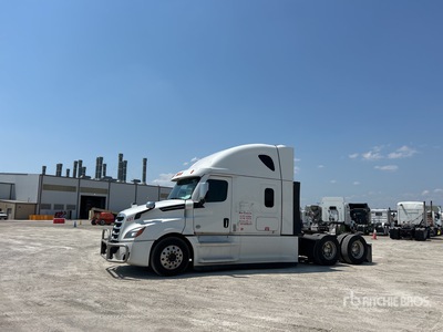 2022 Freightliner Cascadia 126 6x4 Cabeza Tractora Cabina Dormitorio