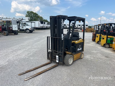2011 Yale ERC050VG 4000 lb Chariot Élévateur Électrique