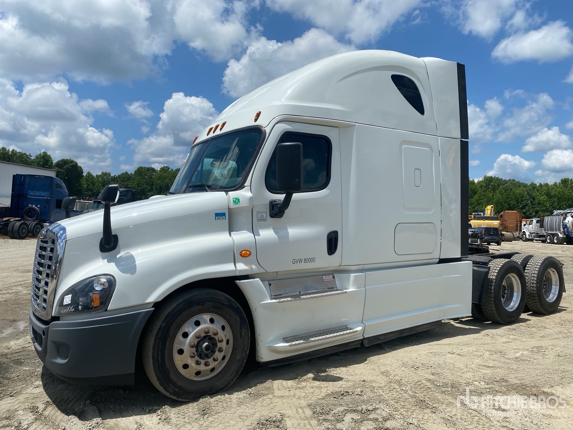 2018 Freightliner Cascadia 125 6x4 T/A Sleeper Truck Tractor