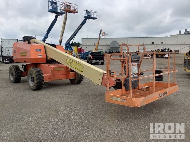 ELEVADOR TELESCóPICO 2013 JLG 4WD 600S