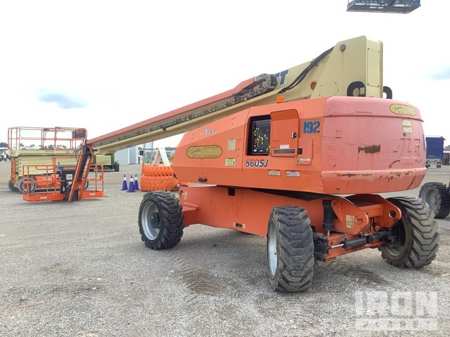 ELEVADOR TELESCóPICO 2013 JLG 4WD 860SJ