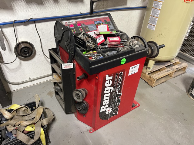 2017 Ranger DST2420 Tire Balancer