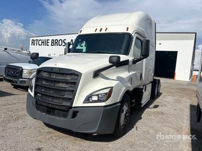 2018 Freightliner Cascadia 126 6x4 Tracteur Routier Couchette