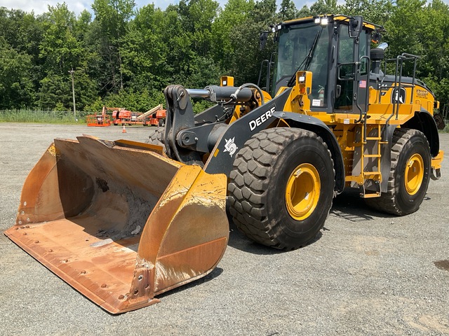 2023 John Deere 744 P-Tier Wheel Loader