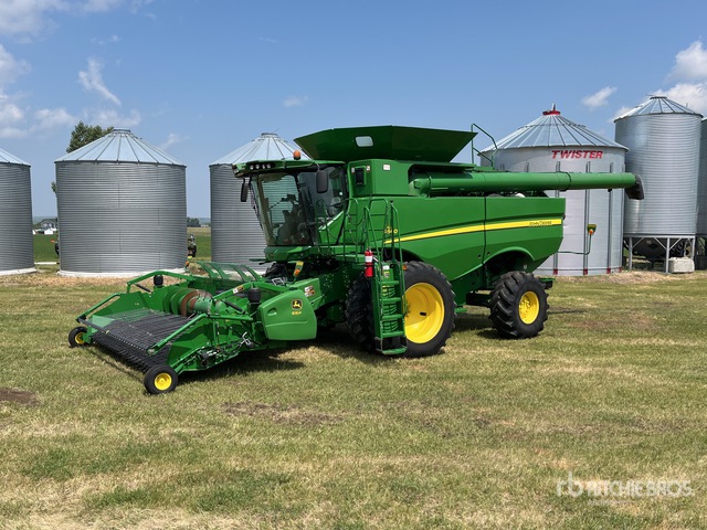2012 John Deere S680 Combine Harvester | Ritchie Bros. Auctioneers