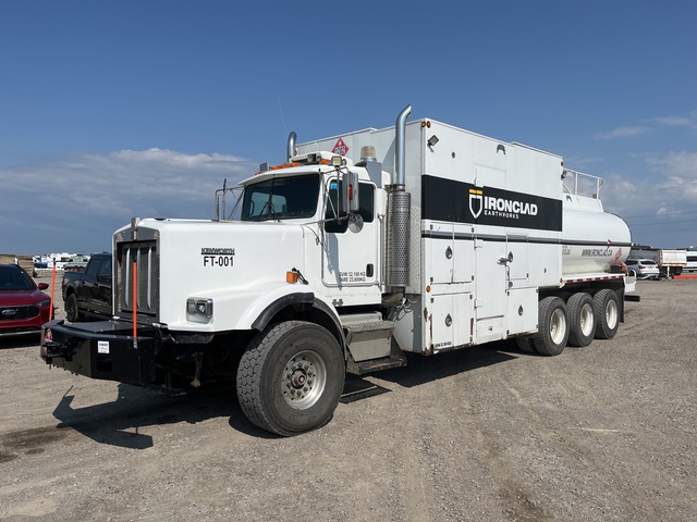 2006 Kenworth C500 13780 L 8x6 Fuel and Lube Truck