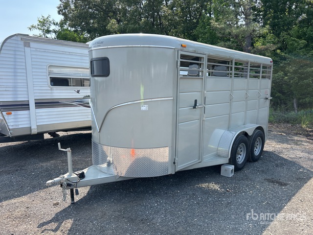 2023 Calico 15 ft 6 in T/A Horse Trailer