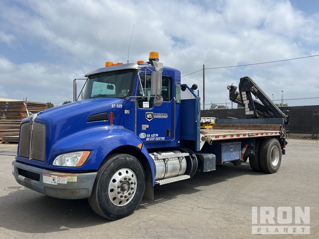 2012 Hiab ZS088DUO 5950 lb Knuckle Boom on 2013 Kenworth