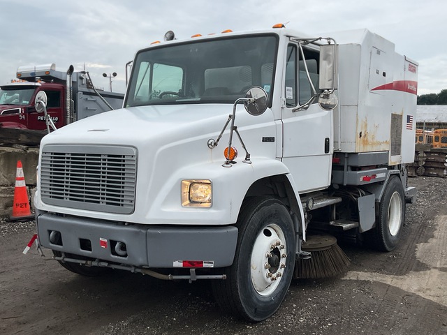 Elgin Broom Bear on 2002 Freightliner FL70 Sweeper Truck Elgin Broom Bear on 2002 Freightliner FL70 Sweeper Truck