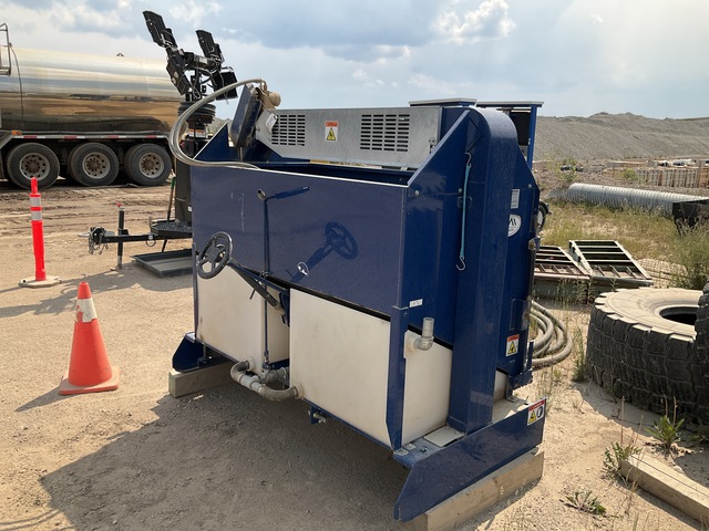 Zamboni 200 Tow-Behind Ice Resurfacer (Unused) Zamboni 200 Tow-Behind Ice Resurfacer (Unused)