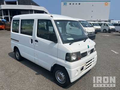 2010 年 Nissan CLIPPER Minivan