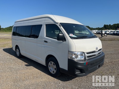 Toyota HIACE COMM 乗客用バン